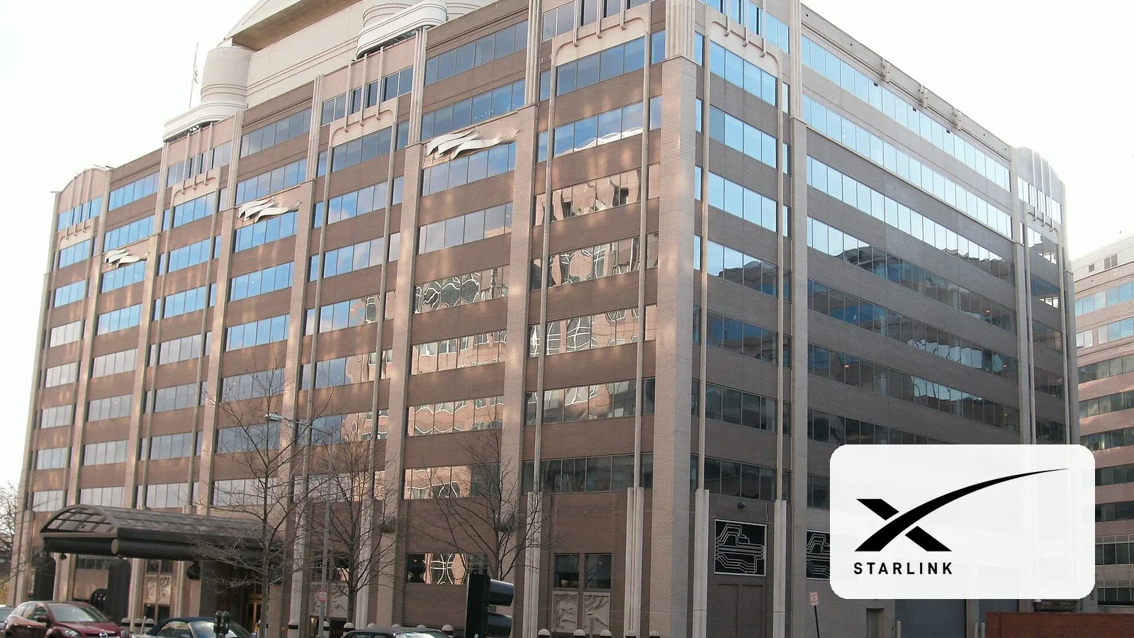 Abstract illustration for: FCC approves SpaceX plan for 15,000 direct-to-phone Starlink Mobile satellites