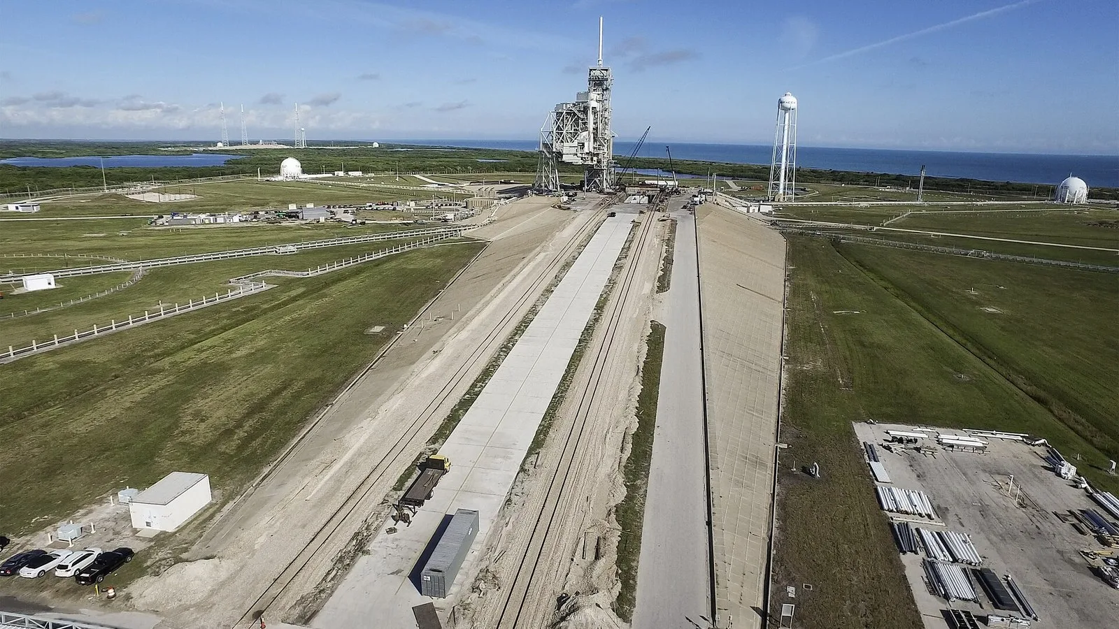 Aerial view of Launch Complex 39A at Kennedy Space Center during SpaceX modifications